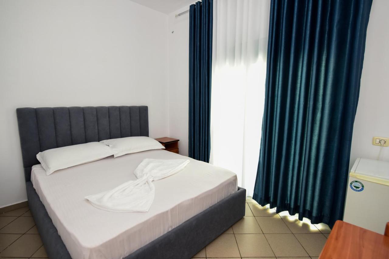 Koa Hotel Durrës Exterior foto